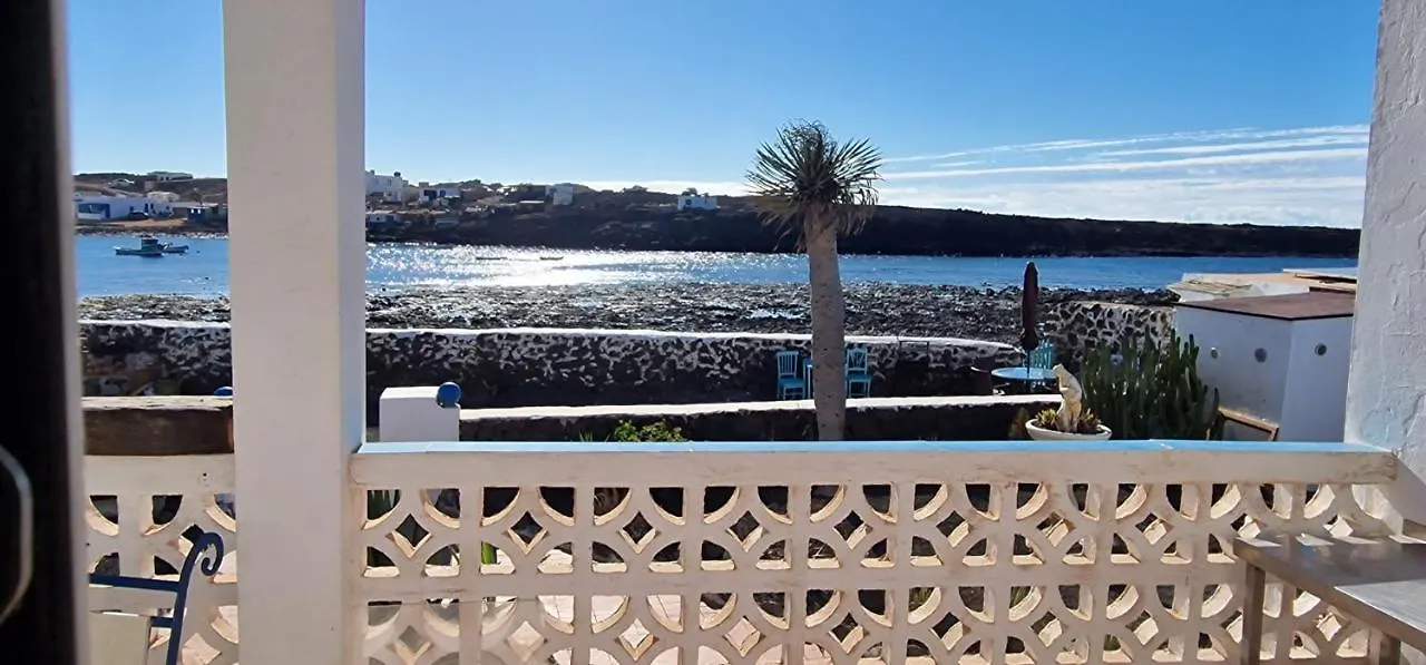 Holiday home Beachfront Two Bedrooms House Casa Toral Majanicho Spain