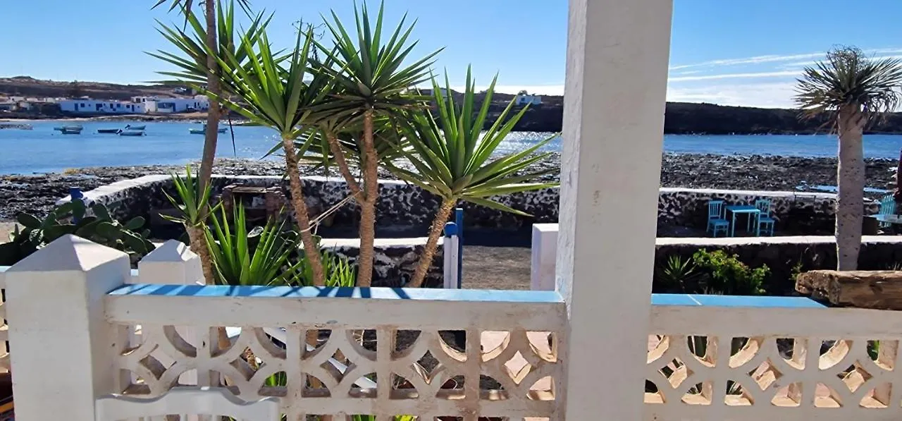 Beachfront Two Bedrooms House Casa Toral Majanicho