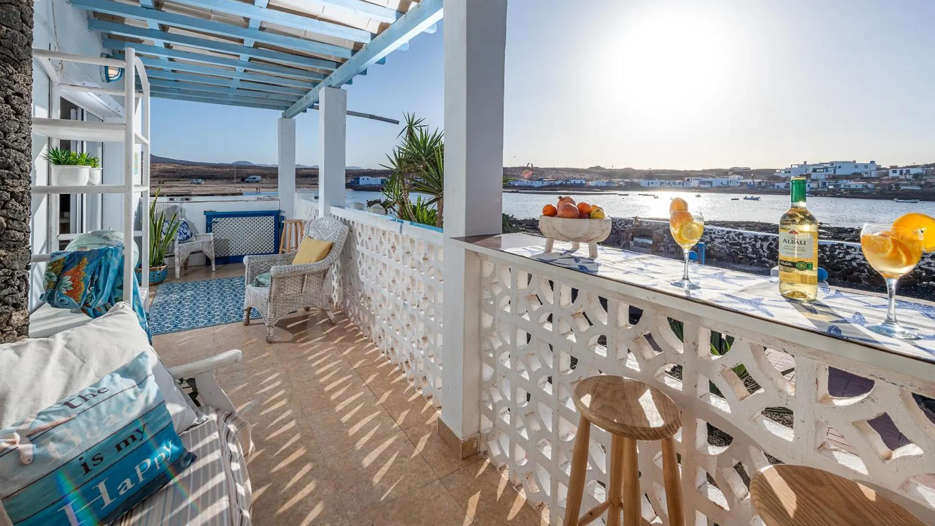 Beachfront Two Bedrooms House Casa Toral Majanicho Spain