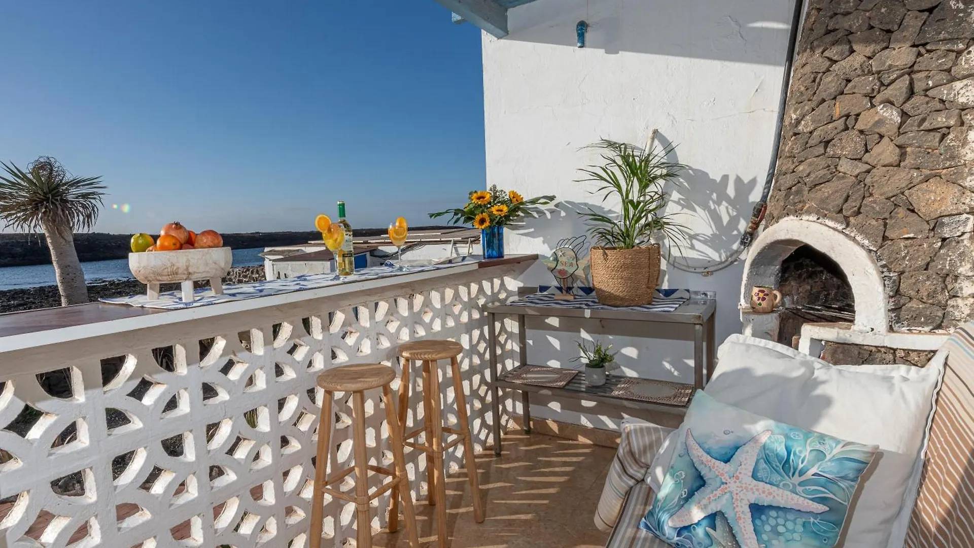 Beachfront Two Bedrooms House Casa Toral Majanicho