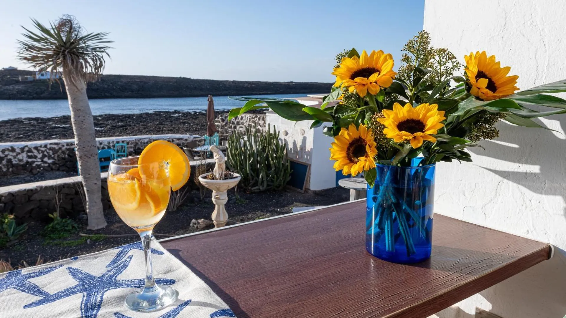 Beachfront Two Bedrooms House Casa Toral Majanicho 0*,  Spain